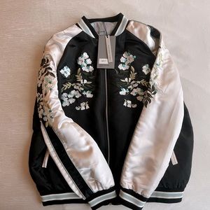 BNWT Vero Moda Embroidered Bomber style Jacket with satin effect